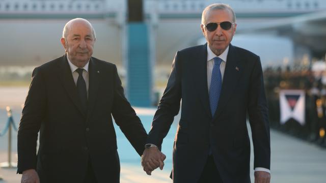 Cumhurbaşkanı Erdoğan, Cezayir Cumhurbaşkanı Tebbun'u karşıladı