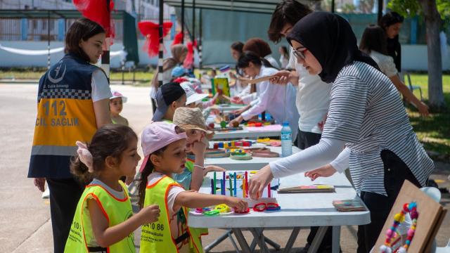Antalya'da '6. Geleneksel Çocuk Şenliği' çoşkusu