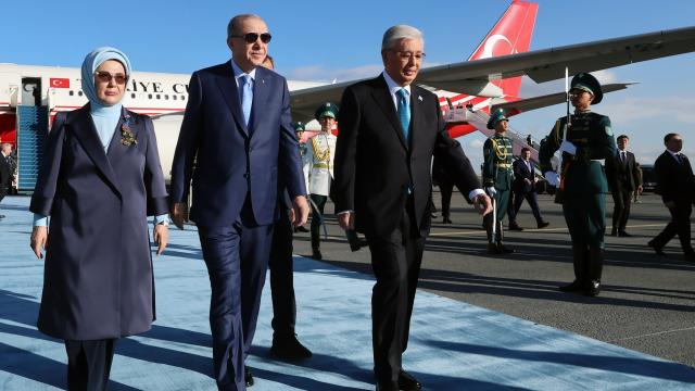 Cumhurbaşkanı Erdoğan Kazakistan'da