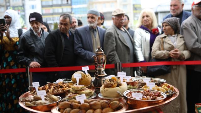 Erzurum'da Türk dünyasının lezzetleri tanıtıldı