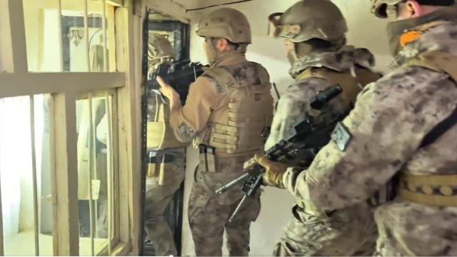 Hakkari ve Van'da Tefecilik Operasyonunda 14 Şüpheli Gözaltına Alındı