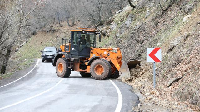 Tunceli-Ovacık Karayolu, Genişletme Çalışmaları Nedeniyle 2-3 Gün Ulaşıma Kapalı Kalacak