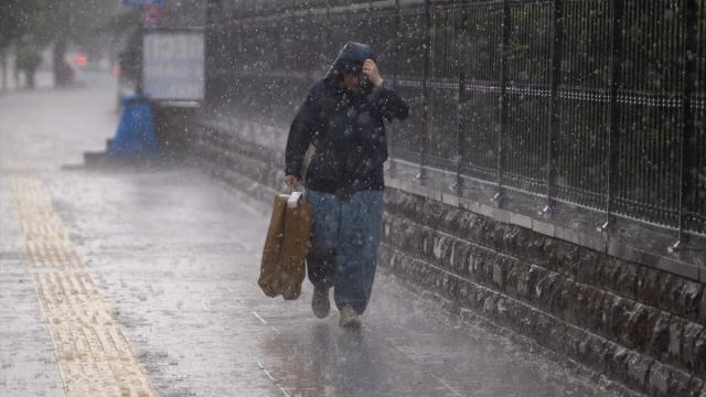 Ankara'da yağmur etkili oldu