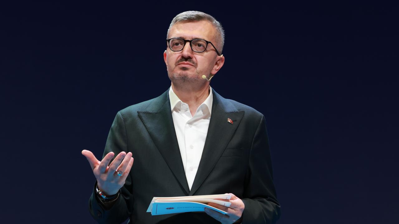 İletişim Başkanı Duran: Algoritmalar tarafından yönlendirilmeyeceğiz