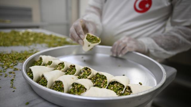 Gaziantepli baklavacılarda Kurban Bayramı öncesinde tatlı telaşı başladı