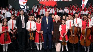 Cumhurbaşkanı Erdoğan, 'Cumhurbaşkanlığı Çocuk Orkestrası ve Korosu Konseri'ne katıldı