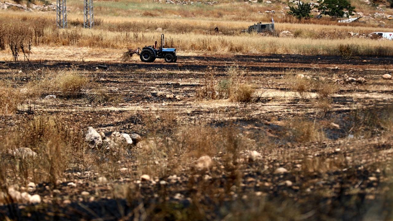 Yangın söndürme çalışmalarına İsrail askerlerinin müdahalesi