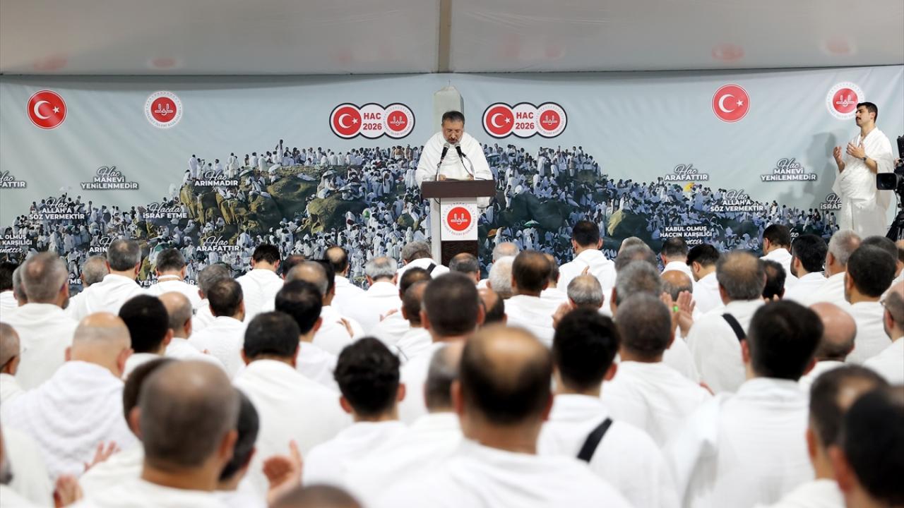 Arafat'ta vakfe duası yapıldı