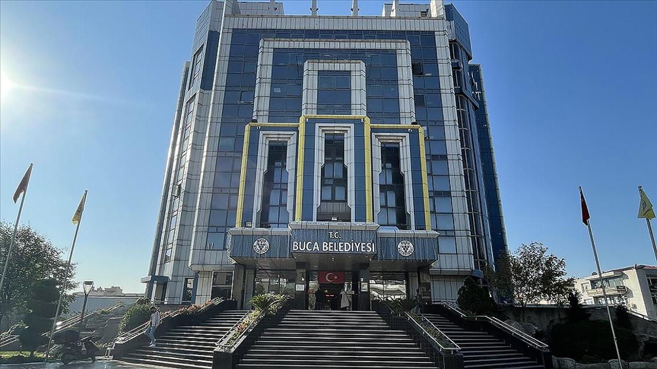 Buca Belediyesi’ne rüşvet operasyonu