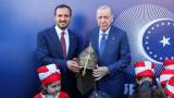 Cumhurbaşkanı Erdoğan'a özel hazırlanan miğfer hediye edildi