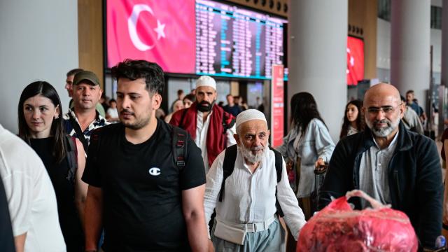 Hacılar yurda dönüyor