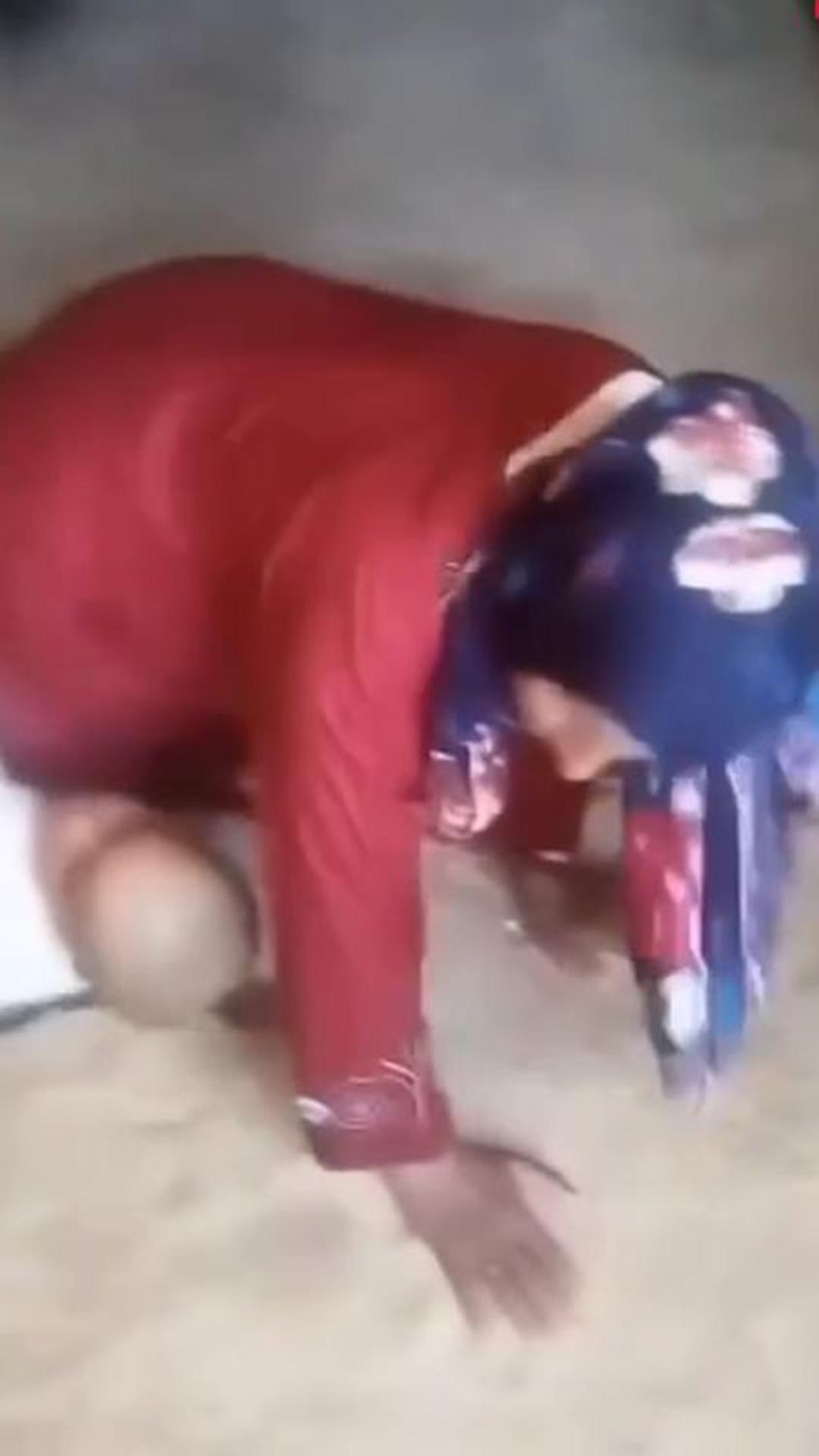 İsrailli saldırganın Filistinli anne ve çocuğa saldırısı kamerada