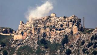 Katil İsrail ordusu, Lübnan'da Litani Nehri'nin kuzeyinde yer alan stratejik tepedeki kaleyi işgal etti