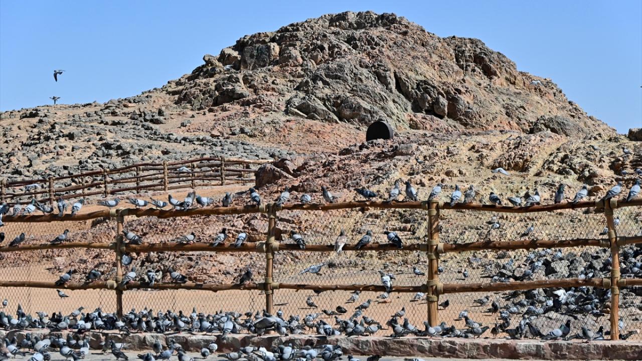 Uhud ve "Okçular Tepesi"