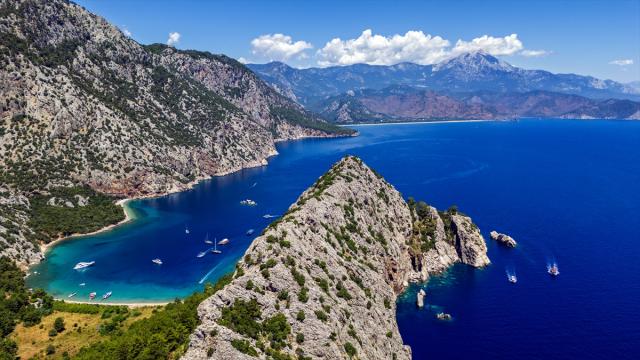 Antalya'nın mavi yolculuk rotası tatilcileri ağırlıyor