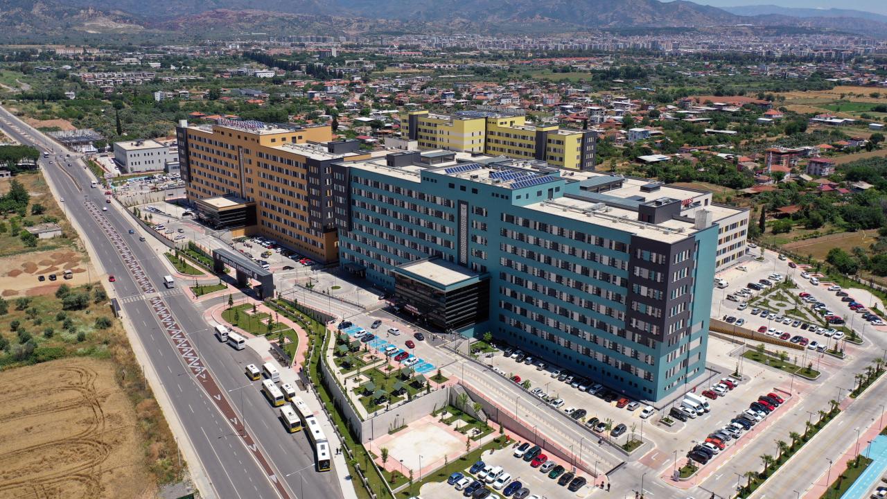 Aydın Şehir Hastanesi 6 ayda 300 bin hastaya hizmet verdi