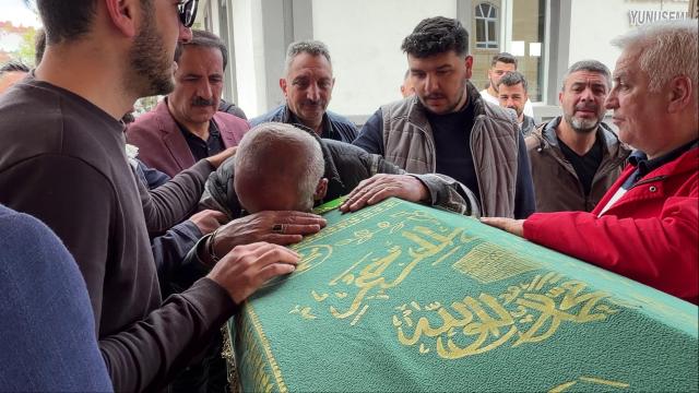 Erzurum'da ağabey kardeşini boğulmaktan kurtardı; kısa süre sonra kalp krizi geçirerek yaşamını yitirdi
