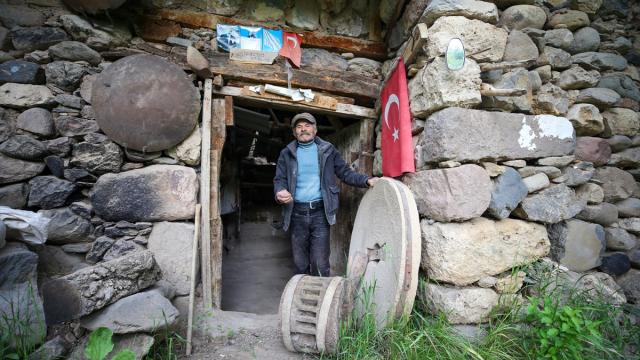 Kurtuluş Savaşı'nda halkı doyuran su değirmeni hala dönüyor