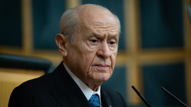 Bahçeli'den 'yeni parti' açıklaması haber görseli