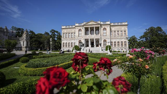 Dolmabahçe Sarayı 170 yıldır İstanbul’un simgelerinden biri