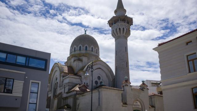 Köstence’deki Kral Camii ziyaretçilerin ilgi odağı
