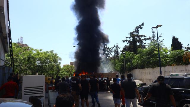 İsrail ordusu ateşkese rağmen Lübnan'ın güneyine hava saldırıları düzenledi