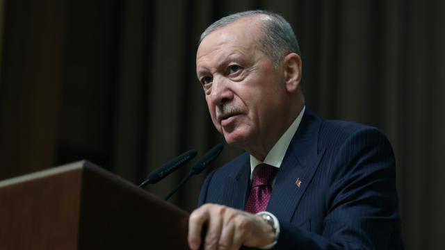 Cumhurbaşkanı Erdoğan konuşuyor haber görseli