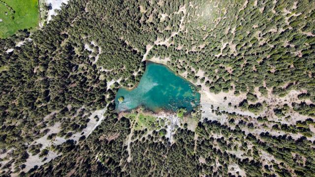Erzurum'daki Zagos Gölü eriyen kar sularıyla doldu