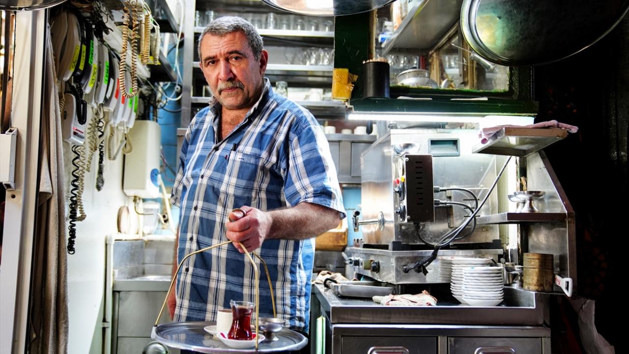"Yerli ve yabancı turistler Zincirli Han`a yoğun ilgi gösteriyor"
