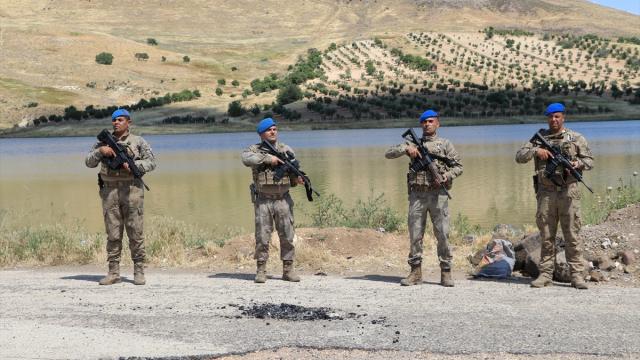 Kilis'te jandarma ekipleri, boğulmalara karşı karadan ve havadan denetim yapıyor