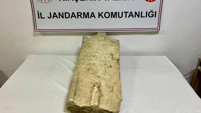 Kırşehir'de Roma Dönemi'ne Ait Mezar Taşı Kaçakçılığında Operasyon Gerçekleştirildi
