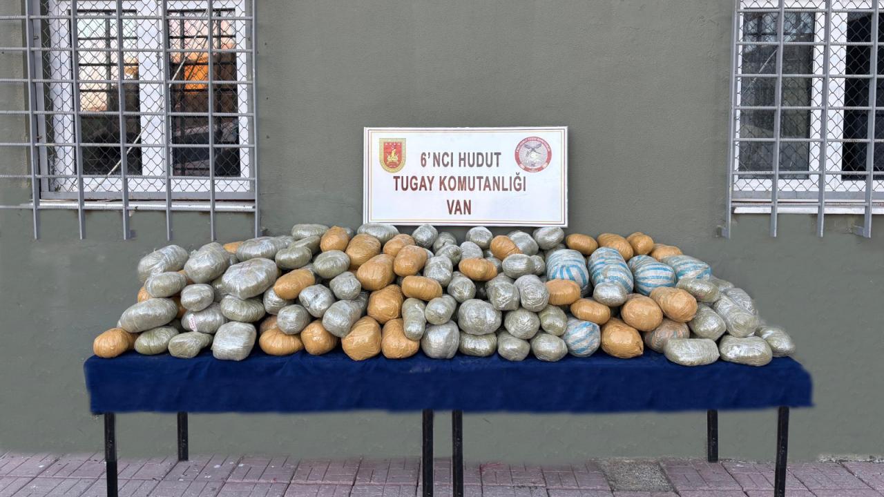 Van’da yaklaşık 291 kilogram uyuşturucu yakalandı
