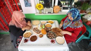 Aşure kazanları bolluk ve bereket için kaynıyor