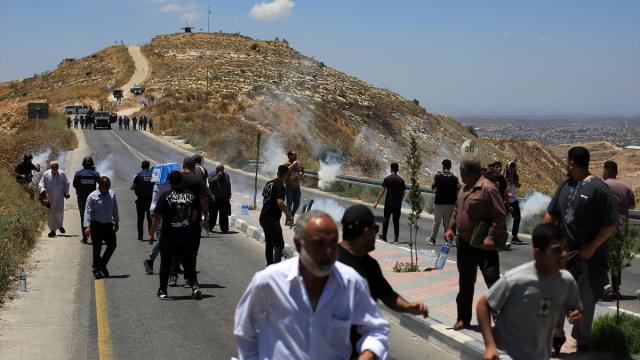 Batı Şeria'da İsrail'in Yahudi yerleşim birimi inşa faaliyetleri protesto edildi