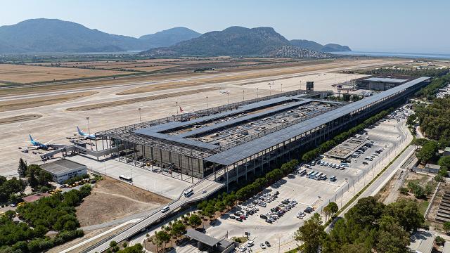 YDA Dalaman Havalimanı, Elektrik İhtiyacını Tamamen Güneş Enerjisinden Karşılayan İlk Havalimanı Oldu