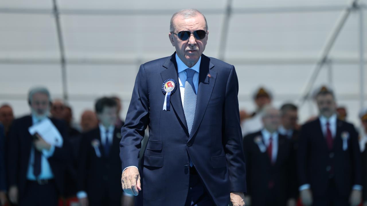 “Sahada güçlü olmayan kendini 'menüde' bulur"