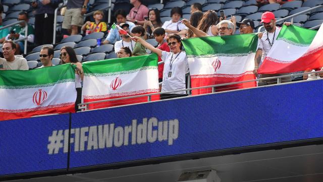 İran Futbol Federasyonu, Dünya Kupası'ndaki Kısıtlamalar Nedeniyle FIFA'ya Şikayette Bulunacak