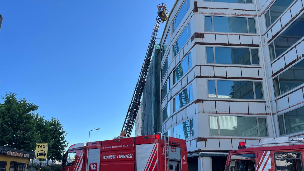 İstanbul’da 6 katlı binada yangın