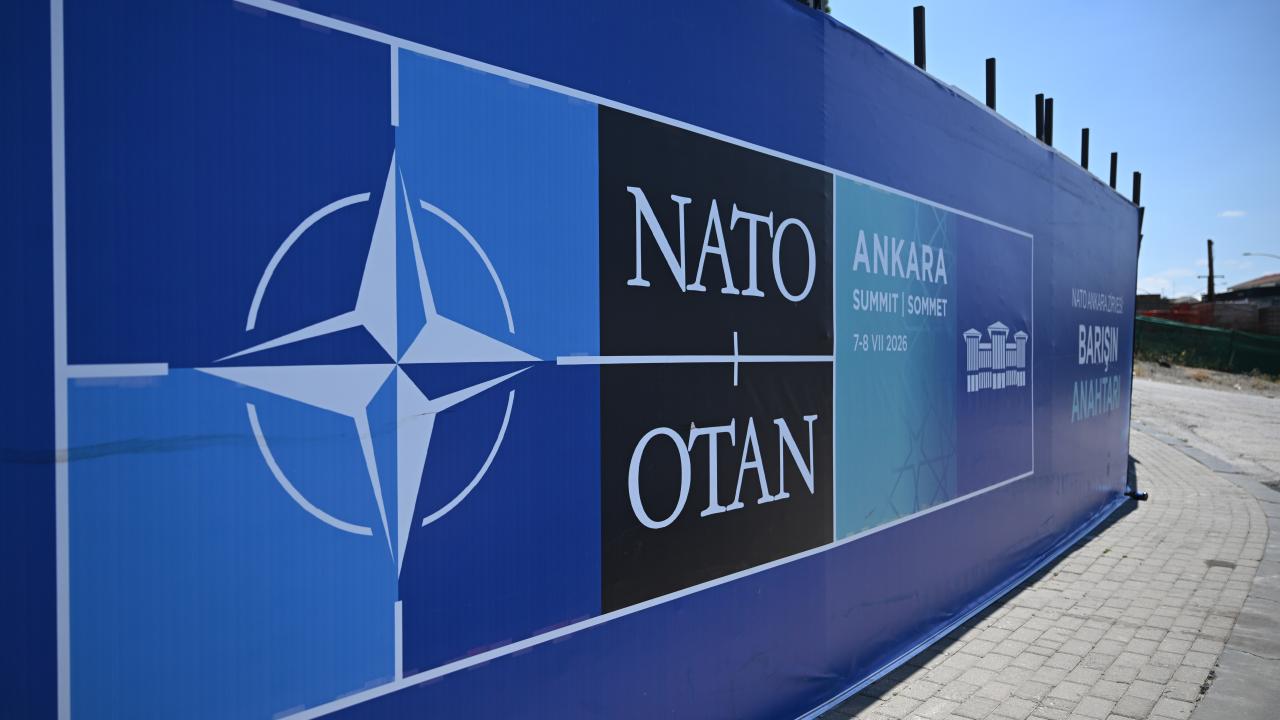 NATO Ankara Zirvesi'nde yabancı heyetlere turizm polisleri rehberlik edecek