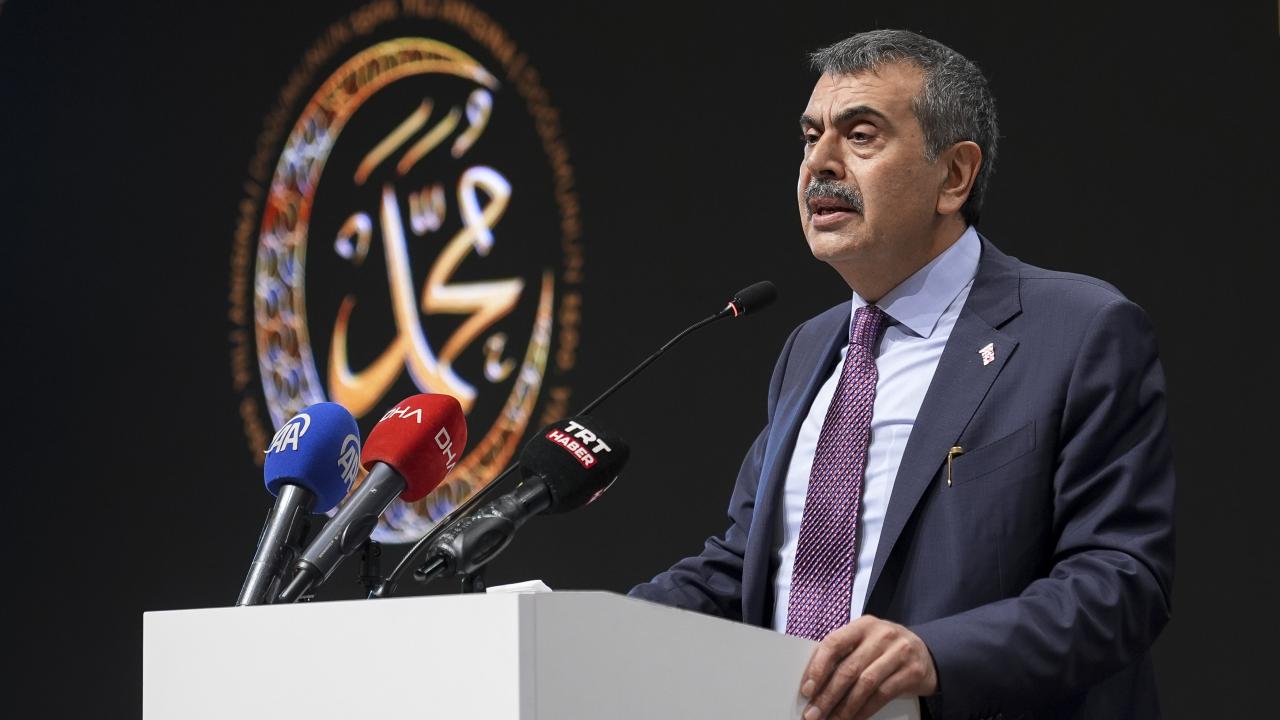 Bakan Tekin: Yapay zeka ve teknolojinin eğitim öğretim süreçlerinde kullanımı çok önemli