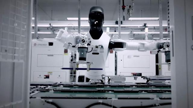 İnsansı robotlardan tarihi sınav: 60 bin görev, yüzde 99,99 başarı