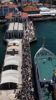 Büyükada'ya ziyaretçi akını