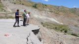 Hakkari-Van yolunda heyelan alarmı: Hareketlilik sürüyor