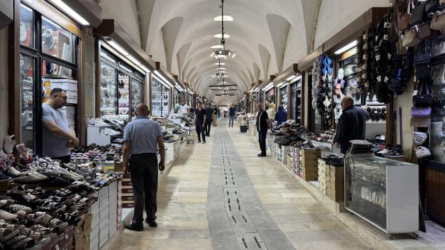 Kahramanmaraş'taki 6 asırlık çarşı yeniden esnafıyla buluştu