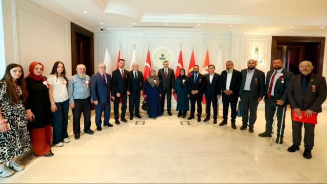 İçişleri Bakanı Çiftçi, Türkiye Gazi ve Şehit Aileleri Vakfı heyetiyle bir araya geldi
