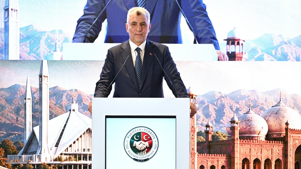 Bakan Bolat: Pakistan’daki Türk yatırımları 2 milyar doları aştı
