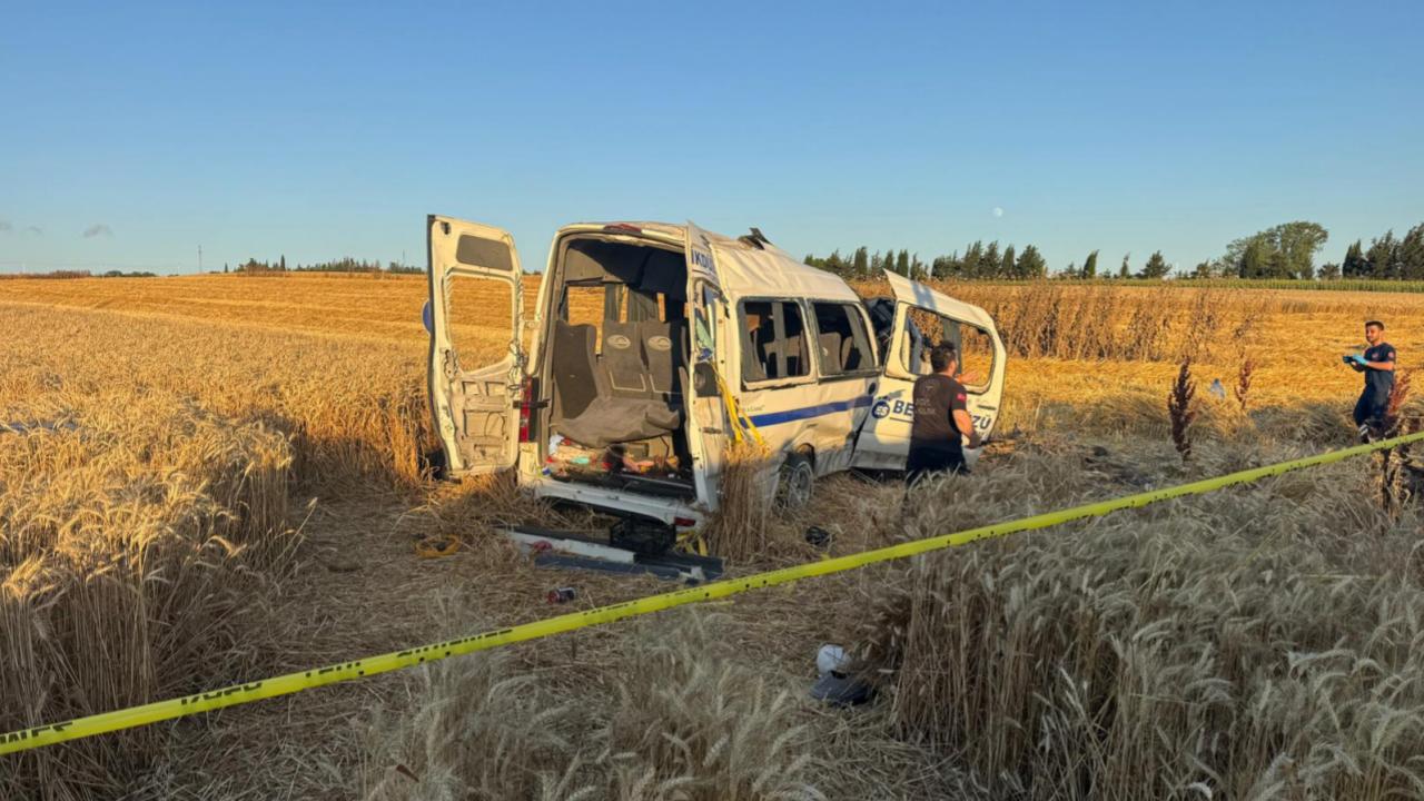 Silivri’de yolcu minibüsü devrildi: 2 ölü, 10 yaralı