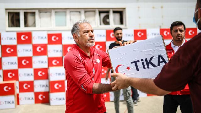 TİKA'dan Venezuela'ya 1000 paketlik insani yardım