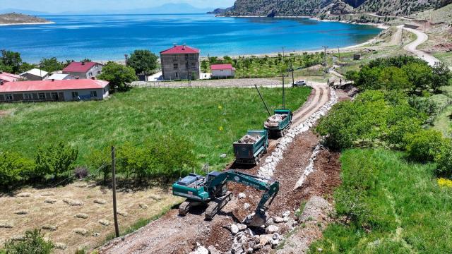 Van'da taşkınların önlenmesi için dereler ıslah edildi, 10 kilometre taş tahkimatı yapıldı