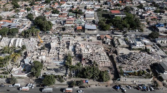 Venezuela depremin ardından enkaza döndü